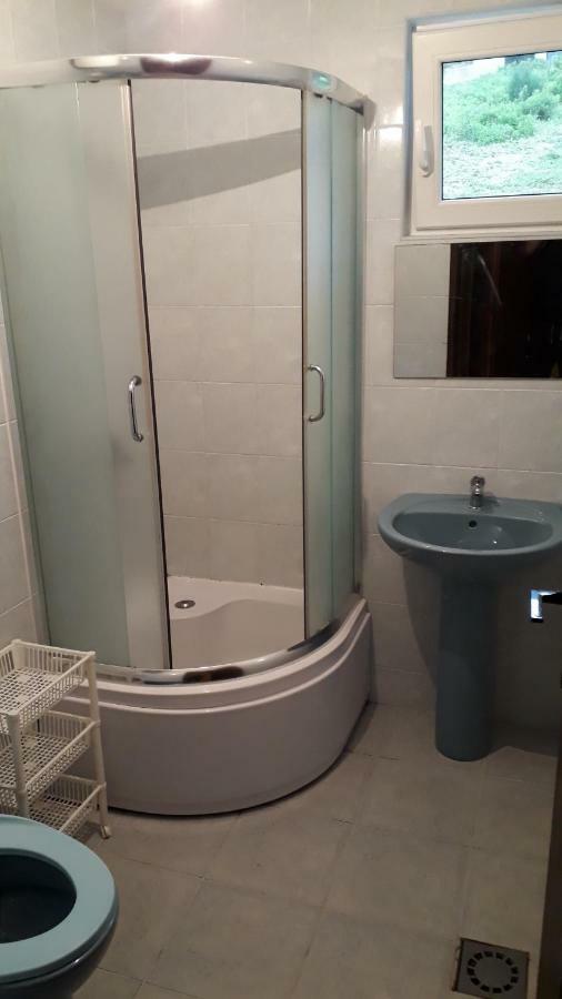 Vila Ruska Prčanj Exteriör bild